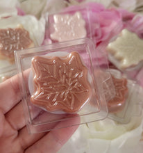Load image into Gallery viewer, Autumn leaves wax melt shapes / Sample bars lots of different fragrances available