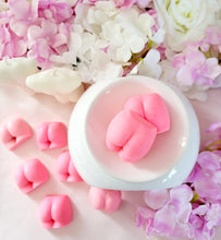 Load image into Gallery viewer, Bum wax melt shape different colours &amp; fragrances to choose from
