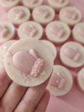 Load image into Gallery viewer, Warm mittens Christmas wax melt shape
