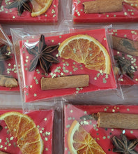 Load image into Gallery viewer, Apple &amp; spice decorated wax melt bar / slab
