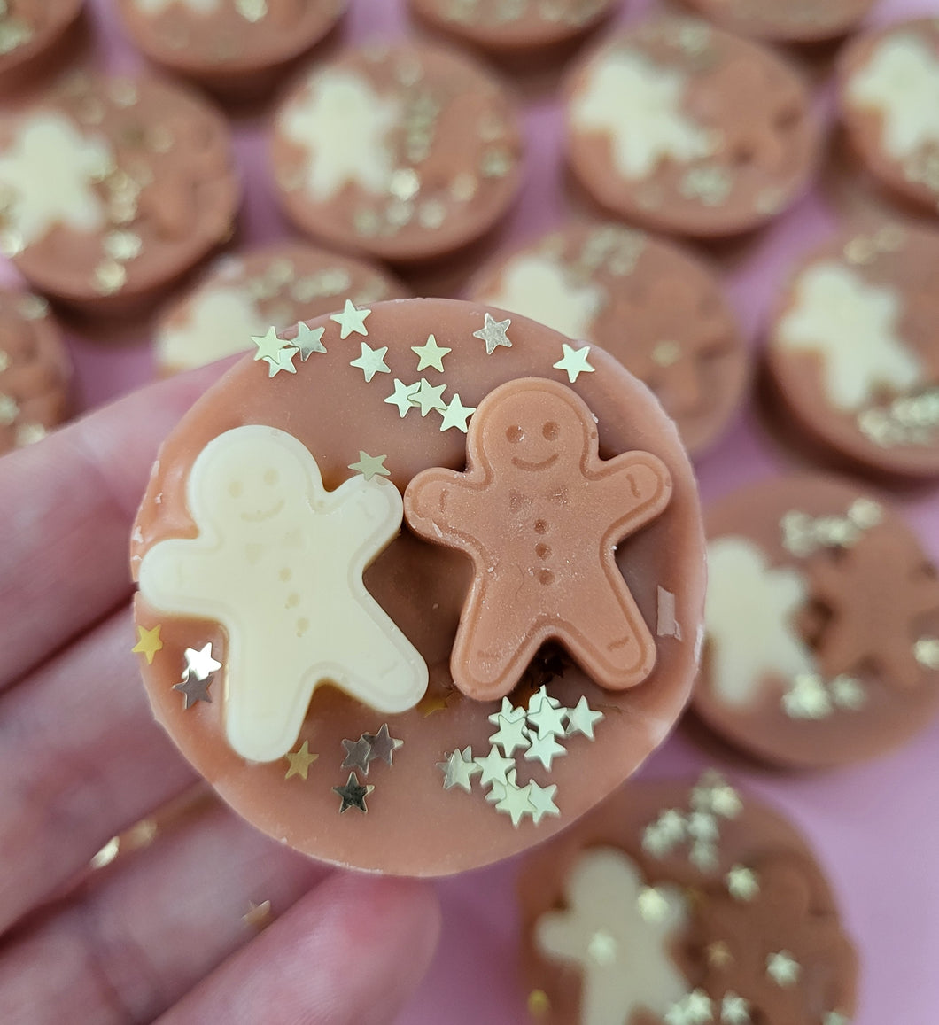 Gingerbread Christmas wax melt shape