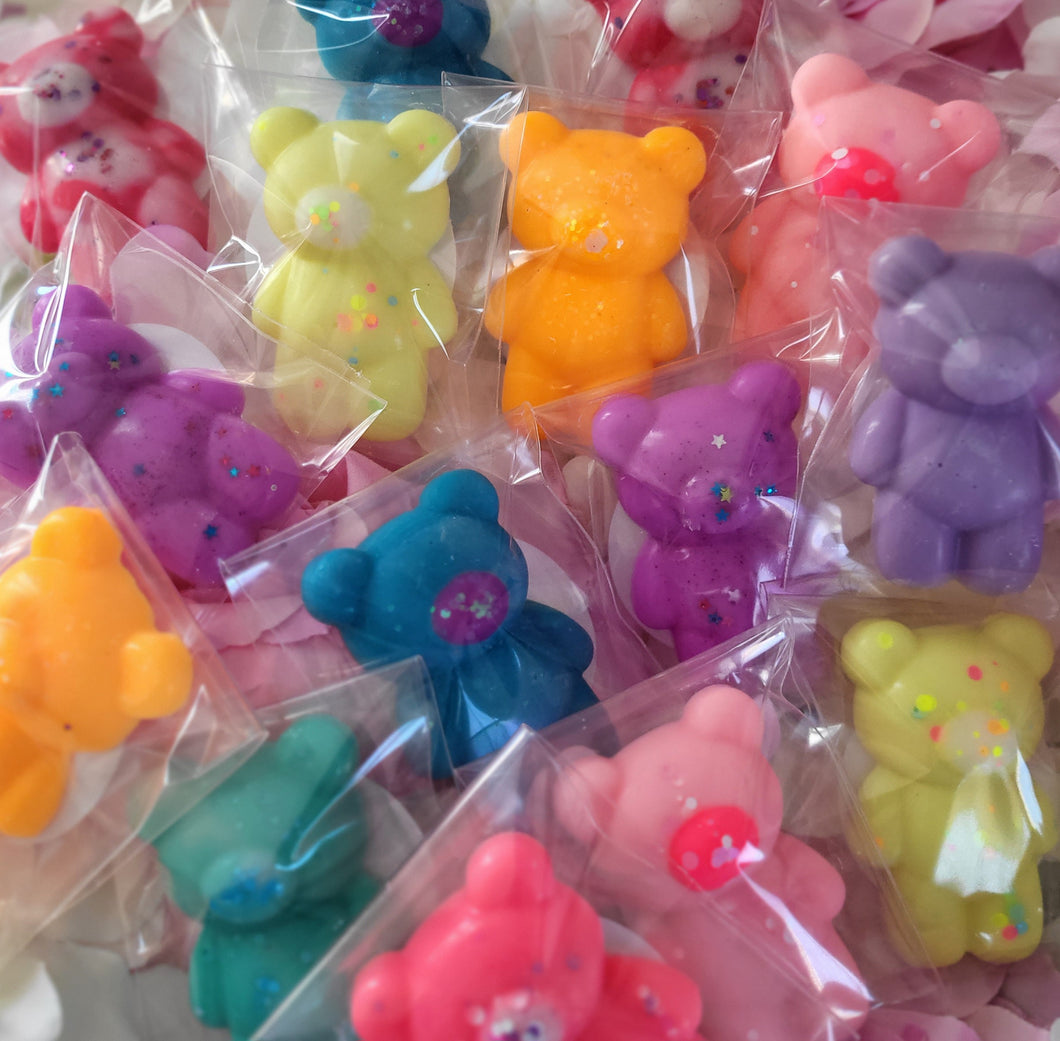 10 x Teddy bear wax melt shapes in different fragrances ( Sample box )