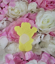 Load image into Gallery viewer, Colourful Bears wax melt shapes ( different fragrances available )
