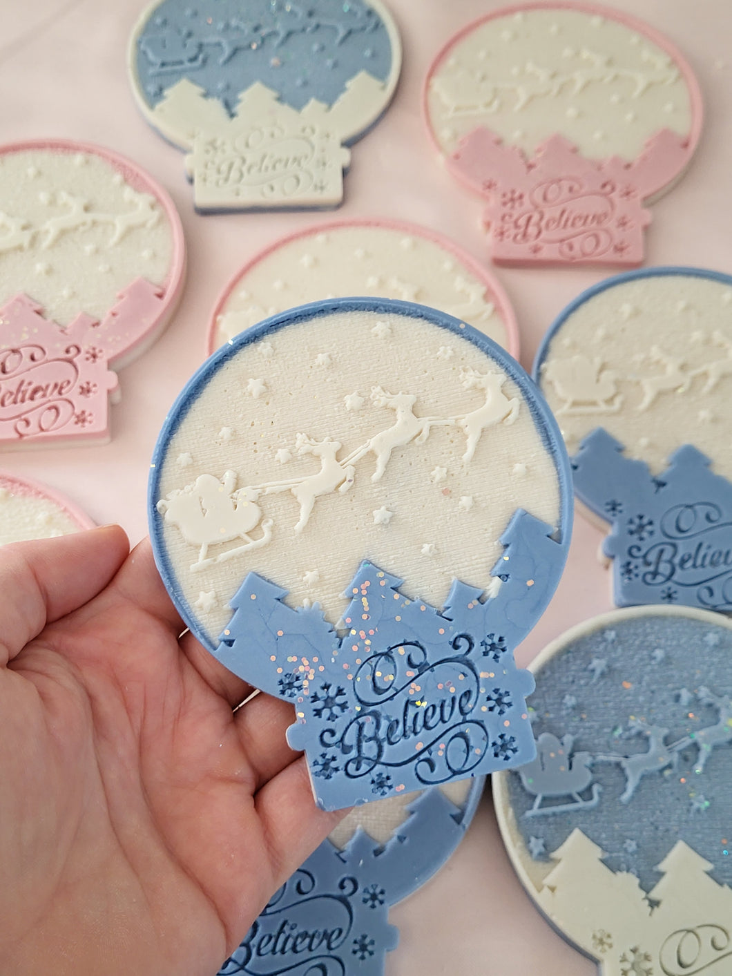 Snow globe wax melt shape pink or blue