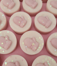 Load image into Gallery viewer, Warm mittens Christmas wax melt shape
