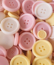 Load image into Gallery viewer, Button shape wax melts in the fragrance daydream
