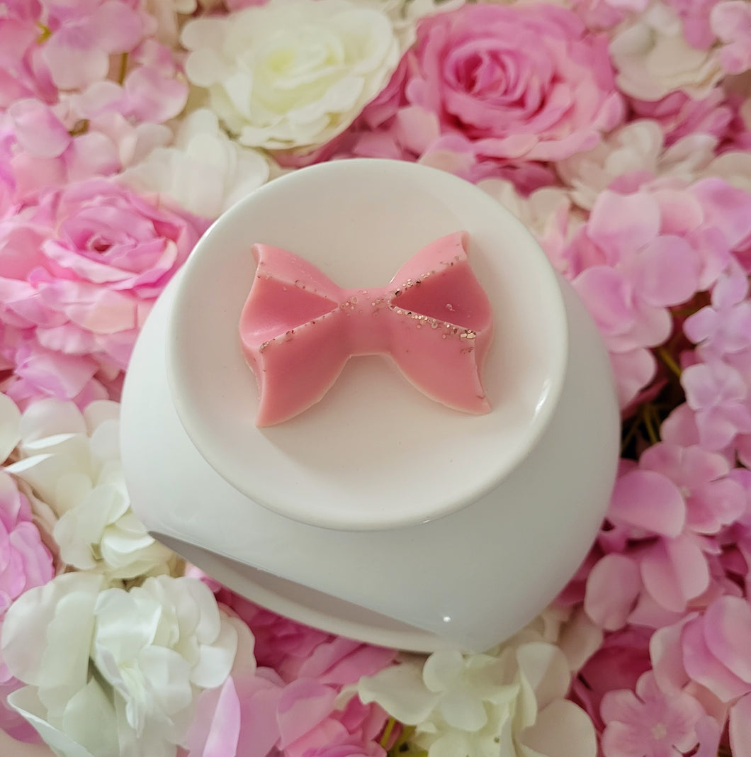 Pure petals pretty bow wax melt shape